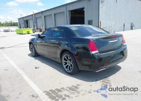 2016 Chrysler 300 S из США, поврежденный, VIN 2C3CCABG3GH219954